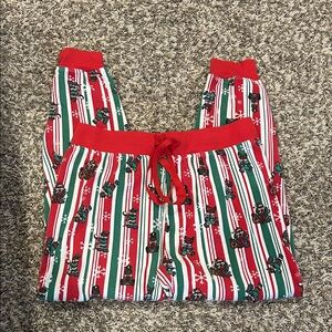 Buc-ee’s Festive Red and Green Christmas Holiday Nutcracker Pajamas